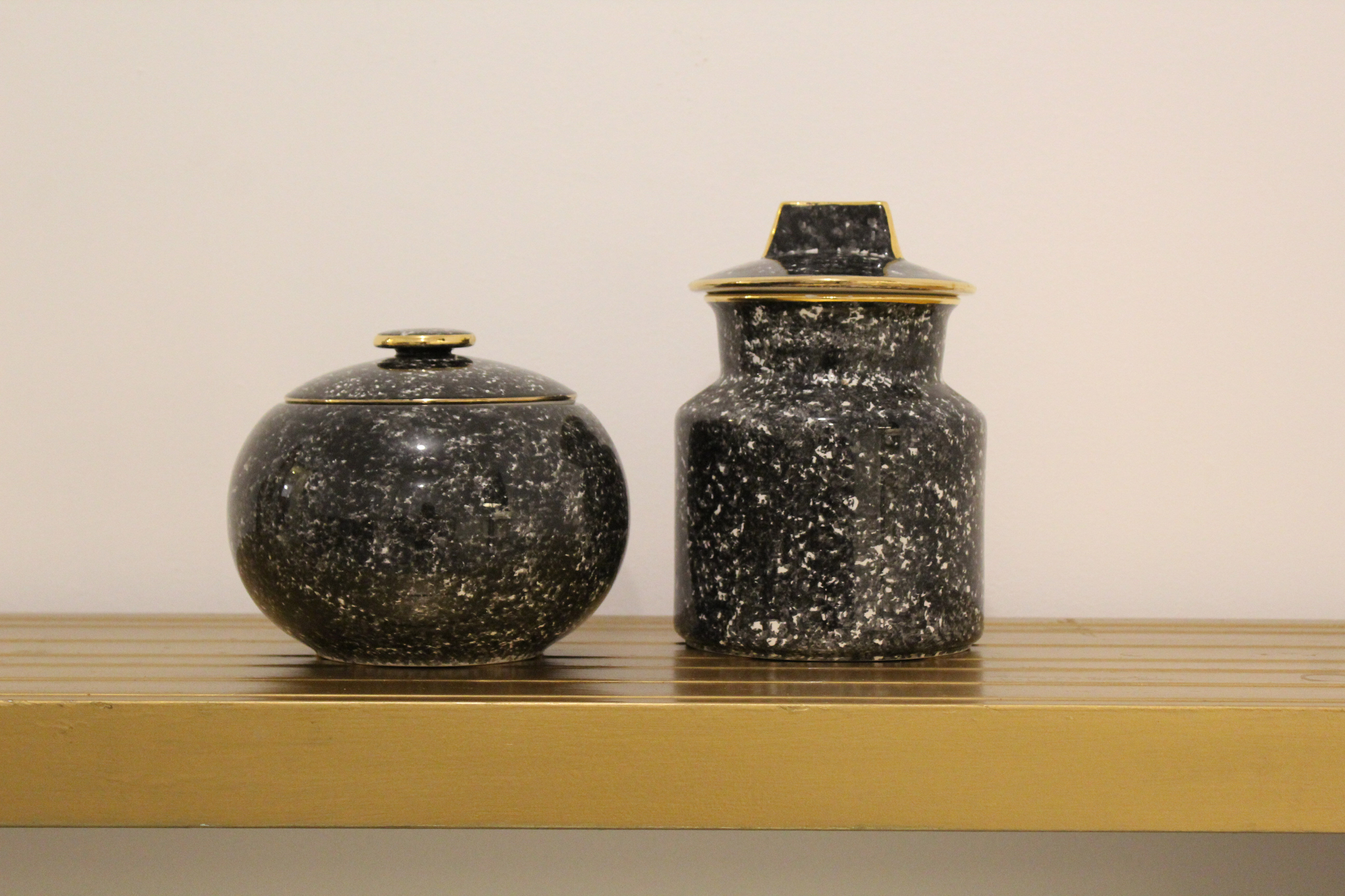 Pair of Vicentina ceramic vases, hand-decorated, Italy 1970'