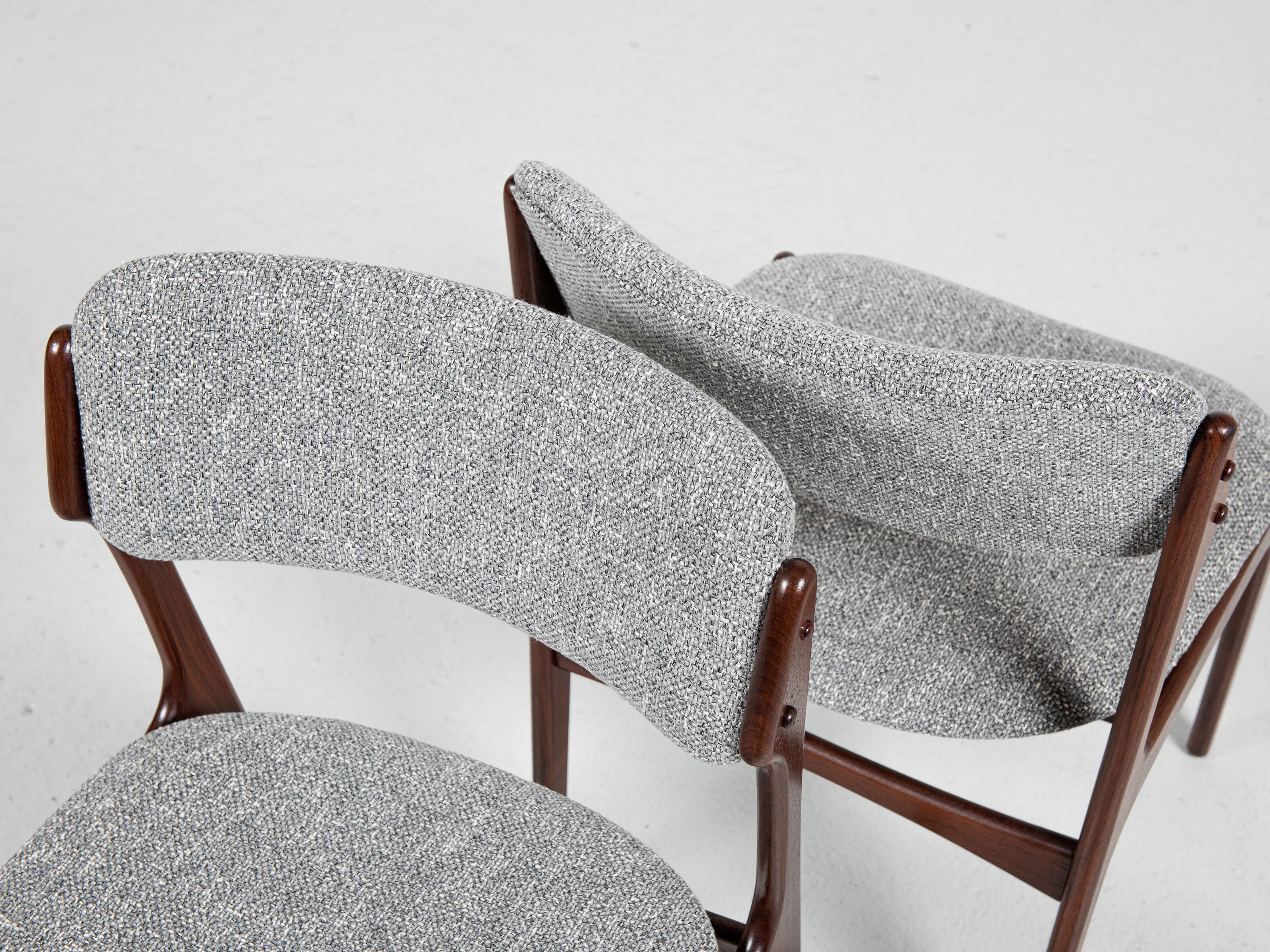 Midcentury Danish set of 6 dining chairs in rosewood by Erik Buch for Oddense Maskinsnedkeri 1960s