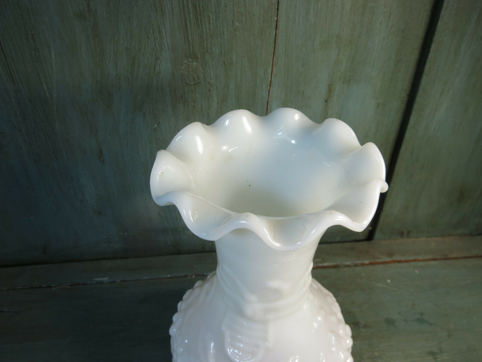 Opaline of fair vase vase ancient butterfly fruit