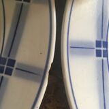 Flat plates "Sarreguemines" with blue checkered