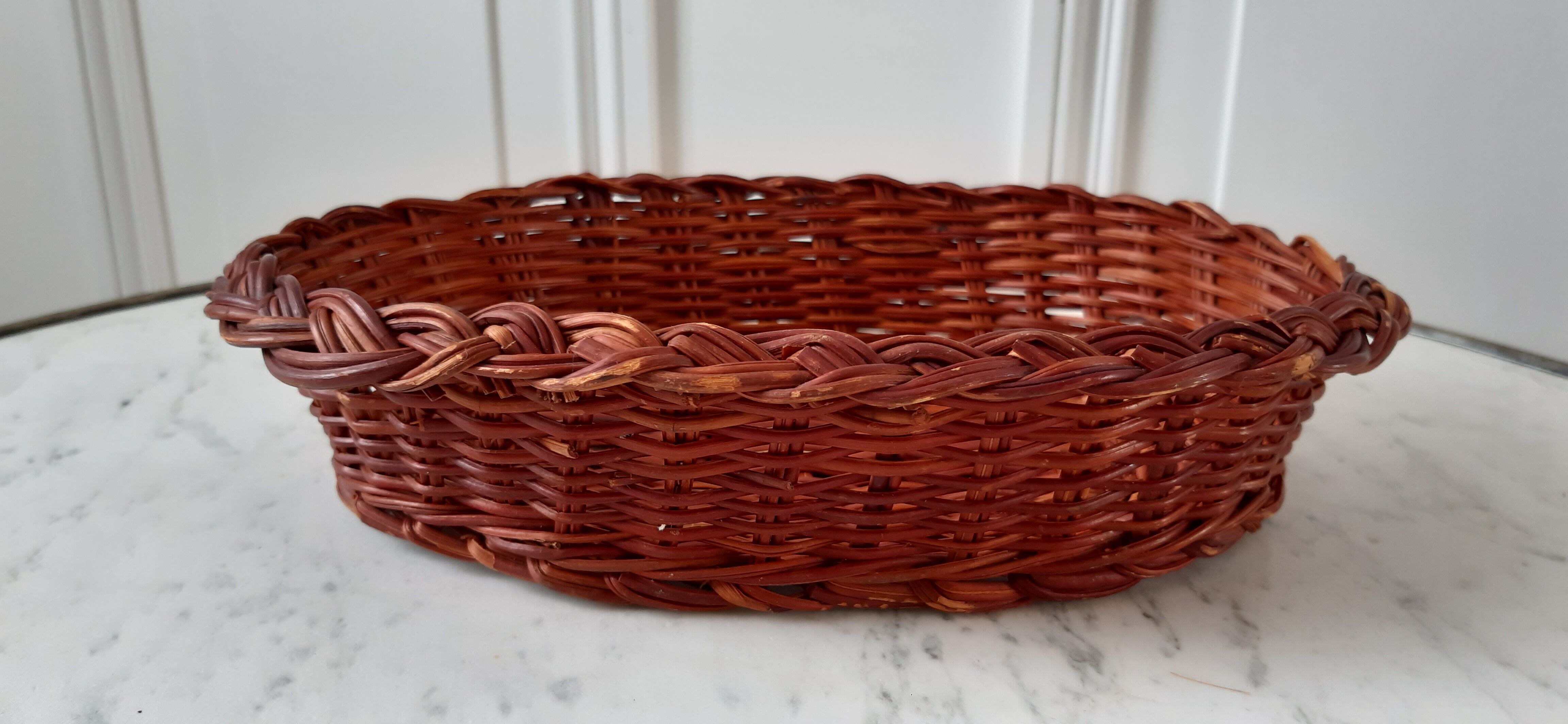 70s wicker basket / basket