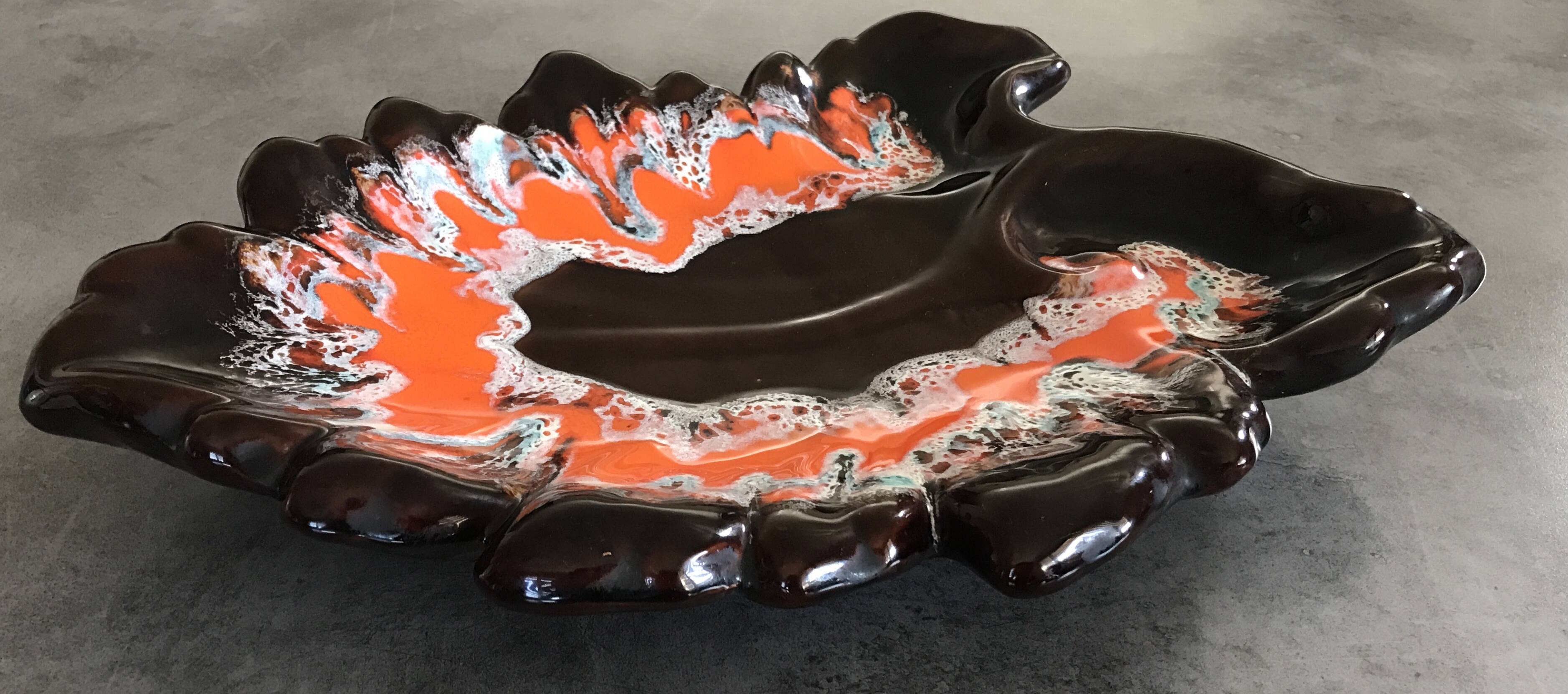 Ceramic center dish from vallauris leaf shape 42 cm