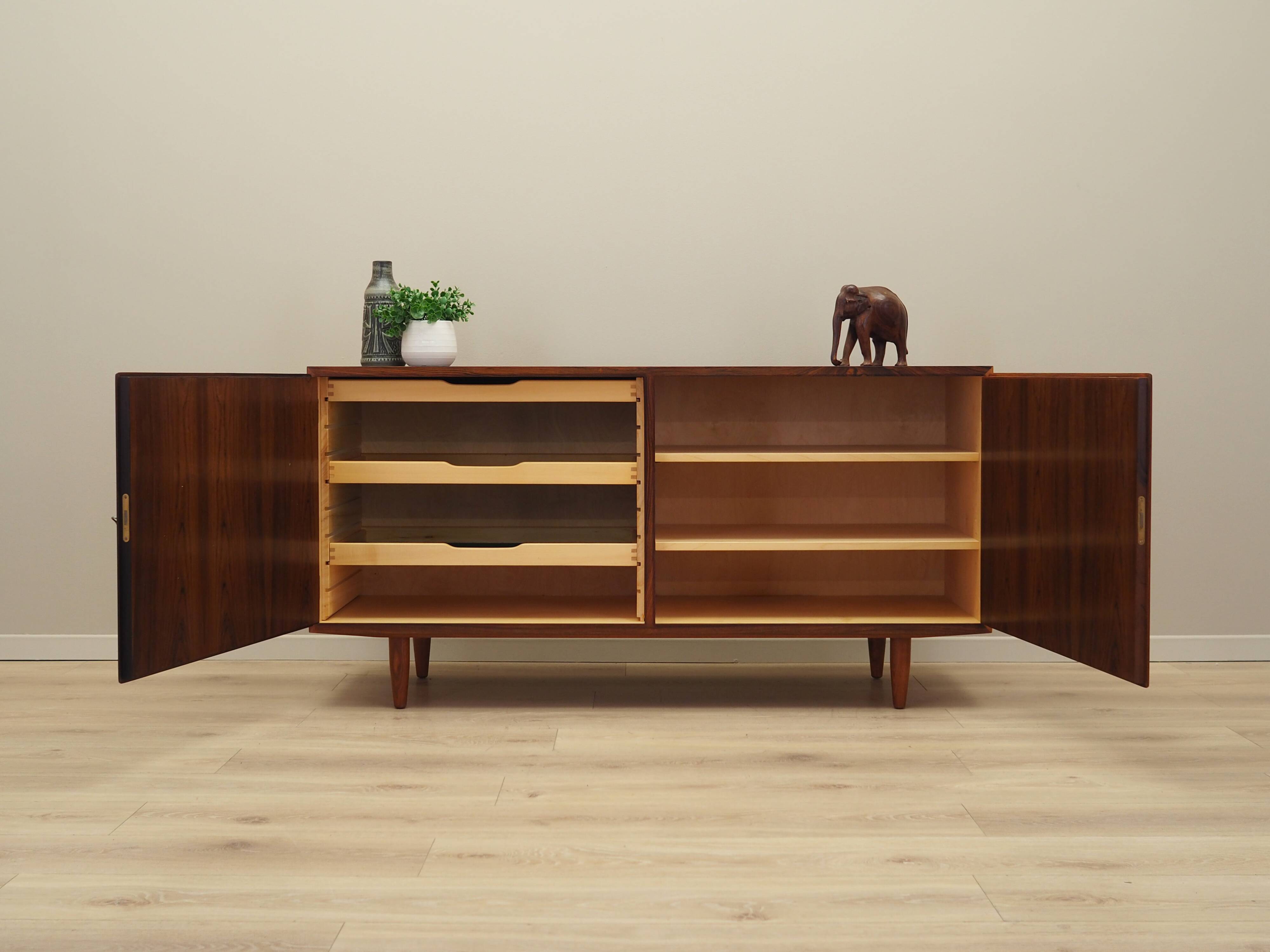 Rosewood cabinet, Danish design, 1970s, designer: Carlo Jensen, production: Hundevad