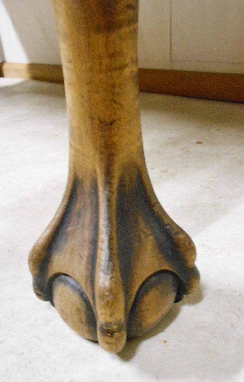 Chippendale-style english desk