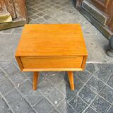 Table de chevet scandinave