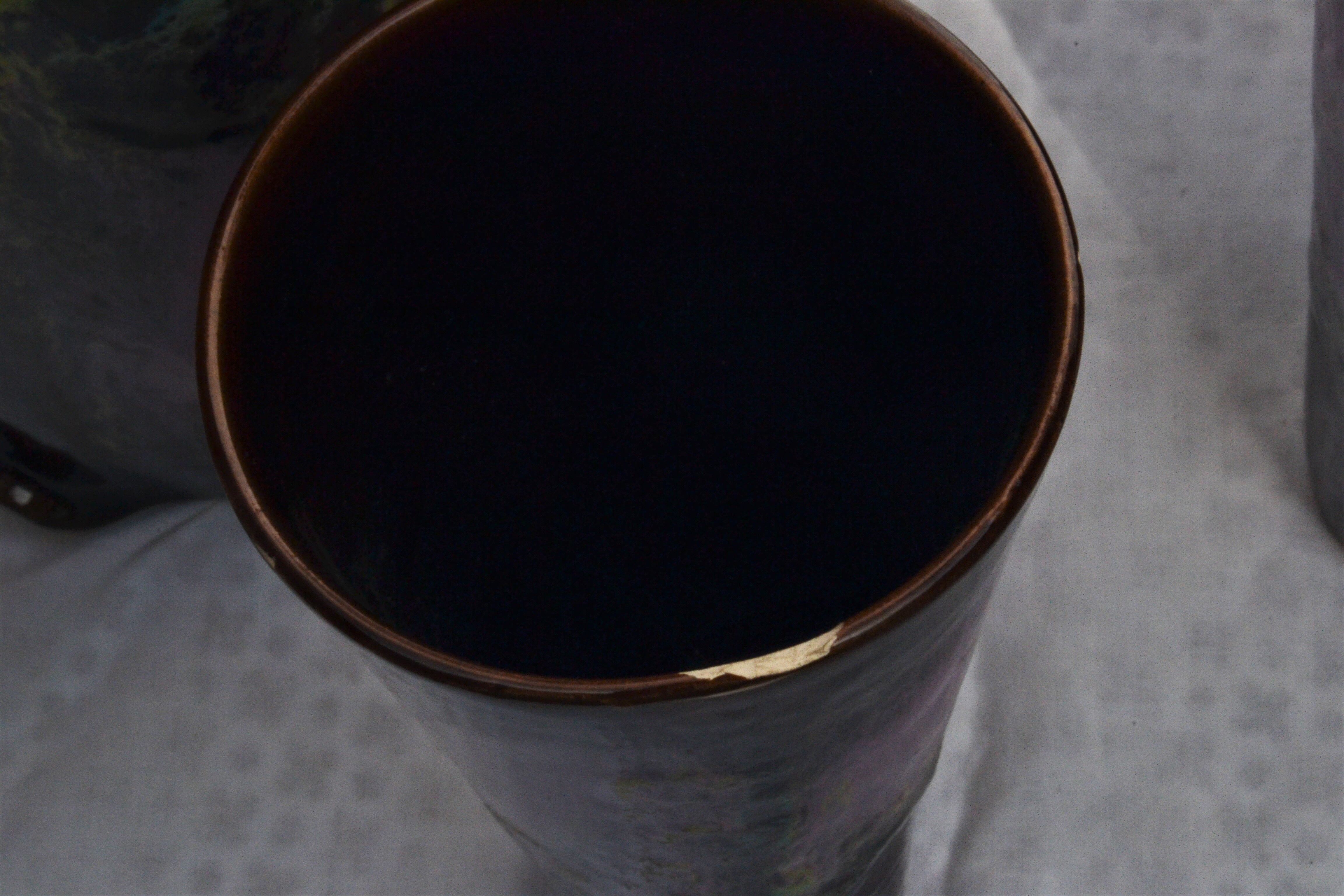 Carafe and six Vallauris glasses