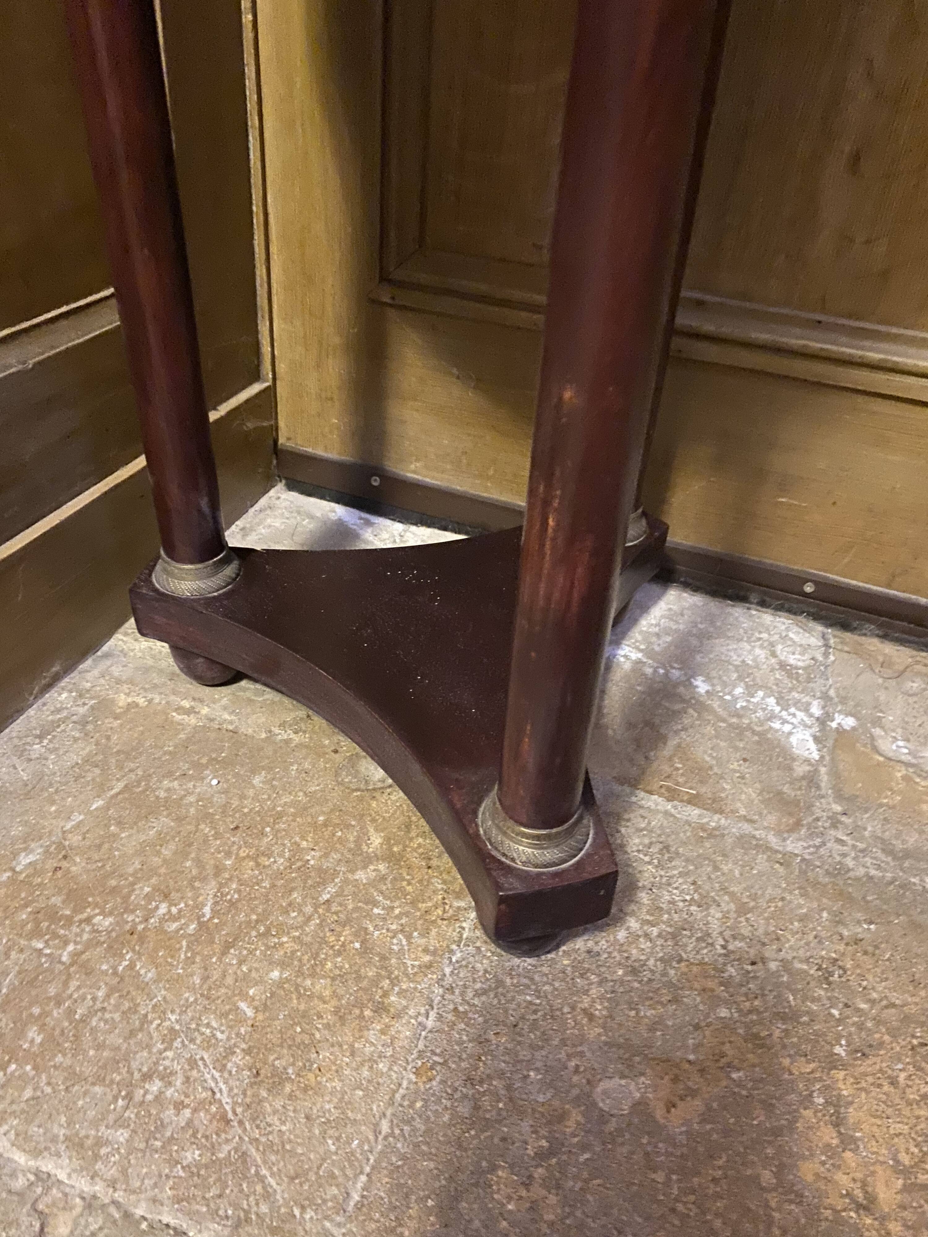 Empire accccajou pedestal table, marble top