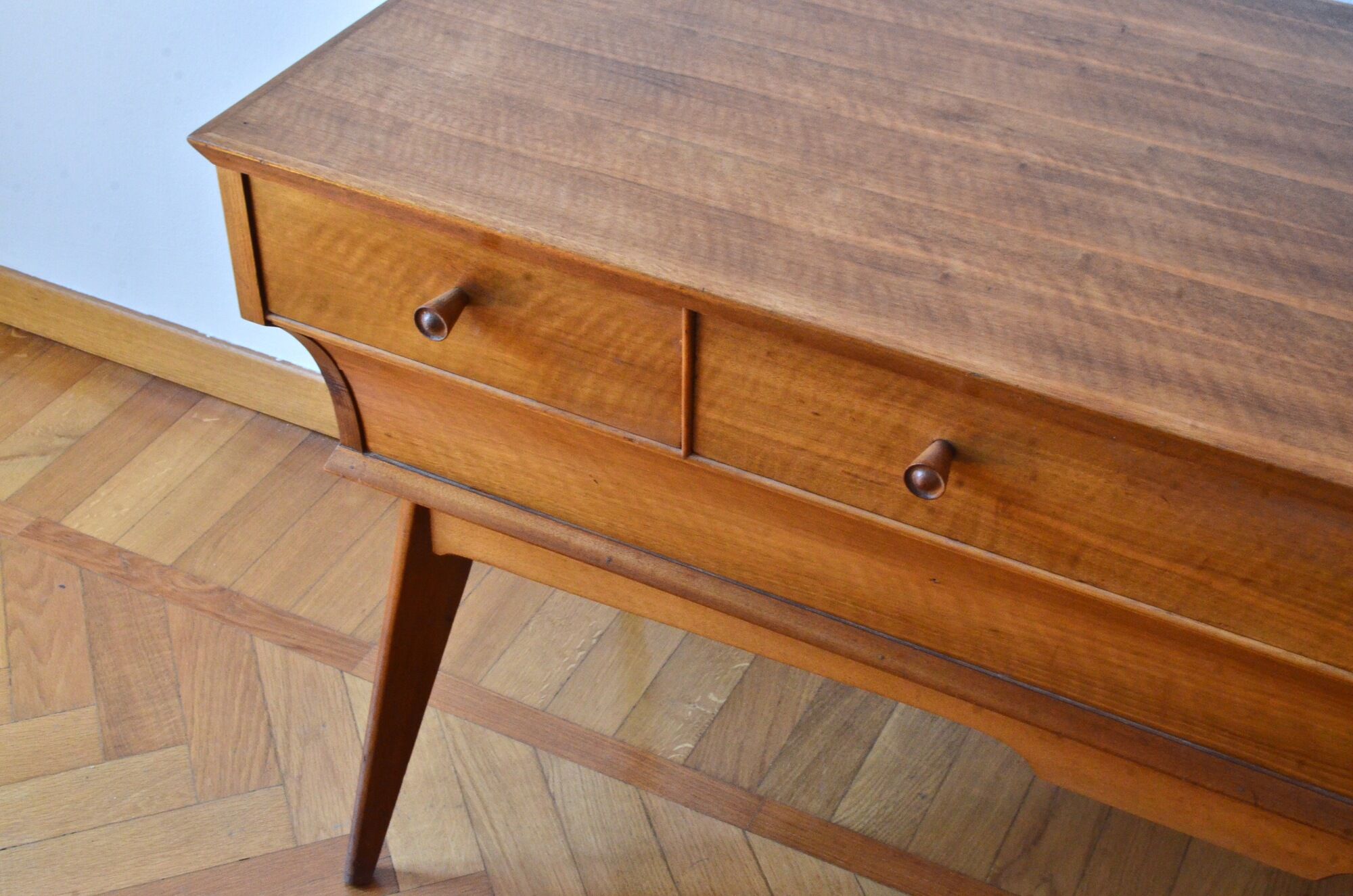 Midcentury Alfred Cox console in walnut, modern, danish style, vintage, scandinavian