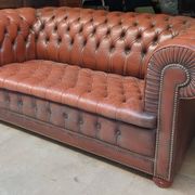 Vintage Chesterfield 2-Seater Sofa in Burgundy Leather with Button Tufting