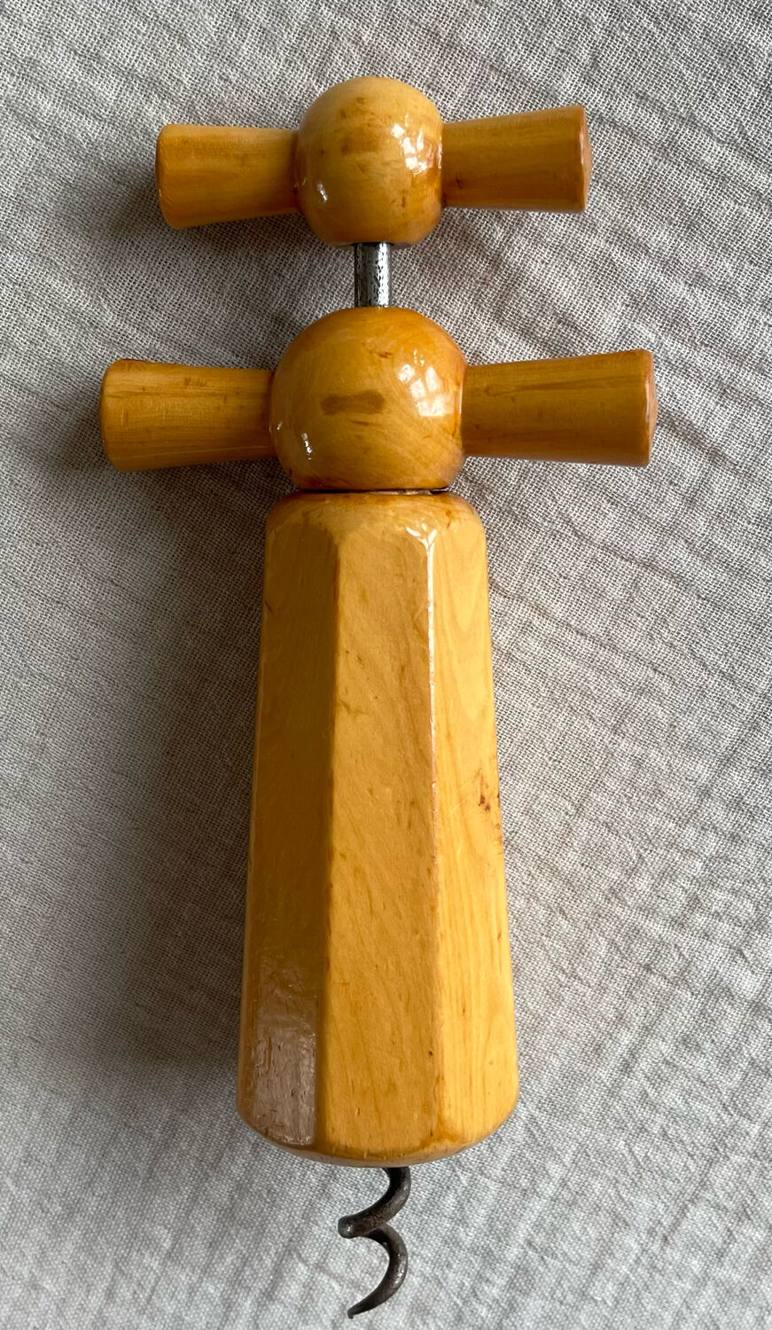 Tire bouchon en bois