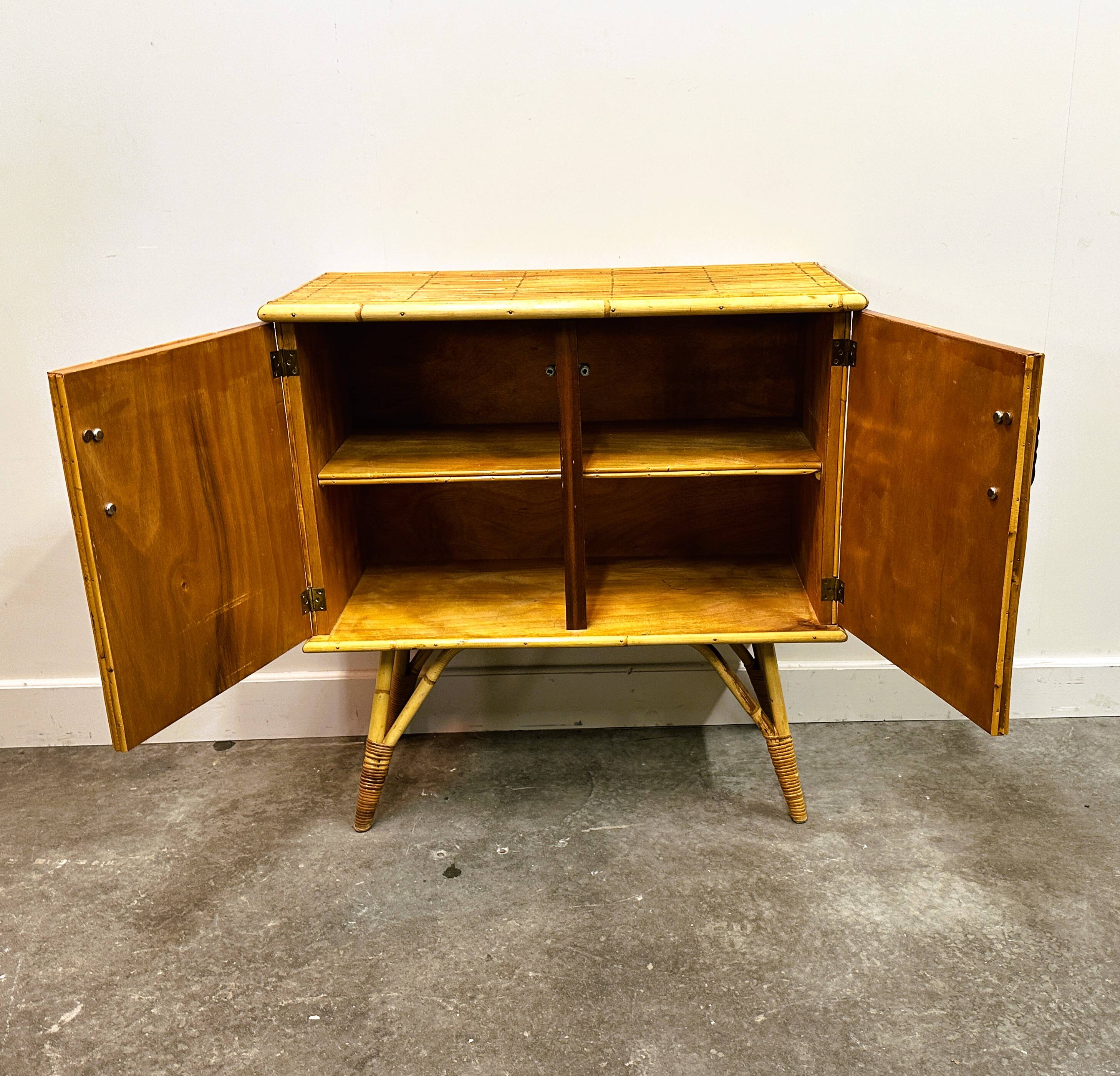 Buffet en bambou par Adrien Audoux et Frida Minet. France