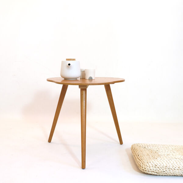table basse tripode trilobée, 1960/1970