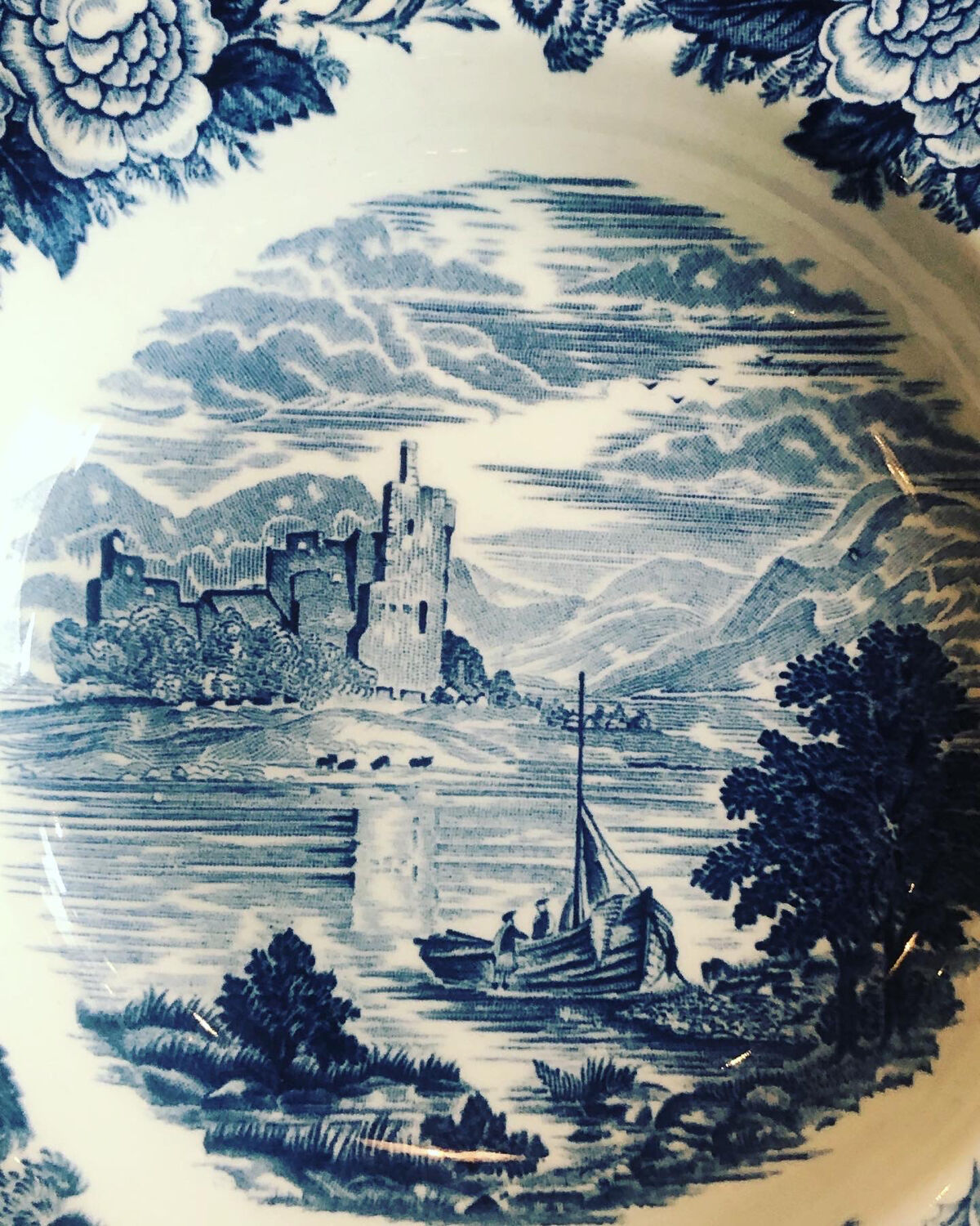 12 Wedgwood Lochs of Scotland plates