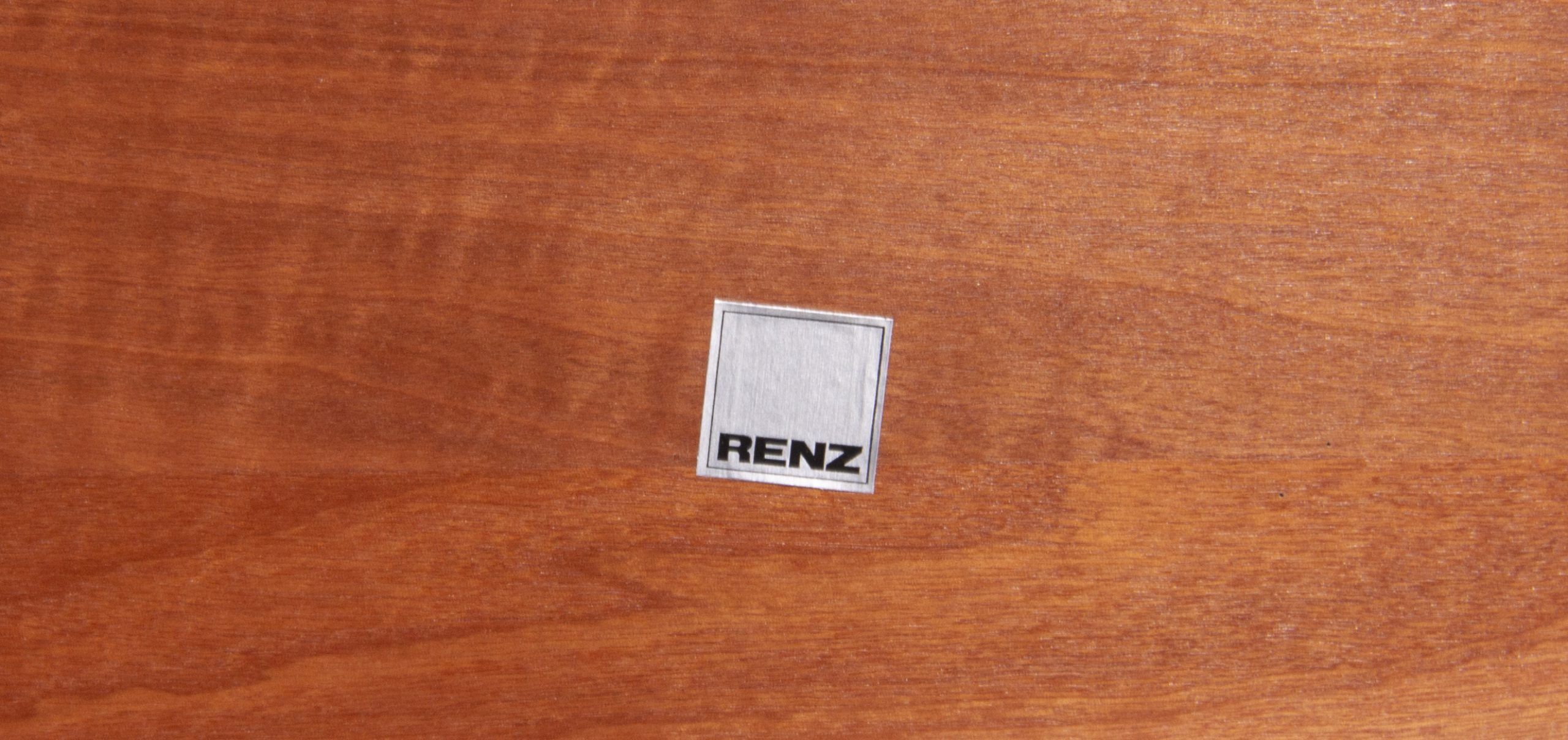 Renz wall shelf in oak width 150 cm wide