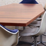 Castelli Lecture Table