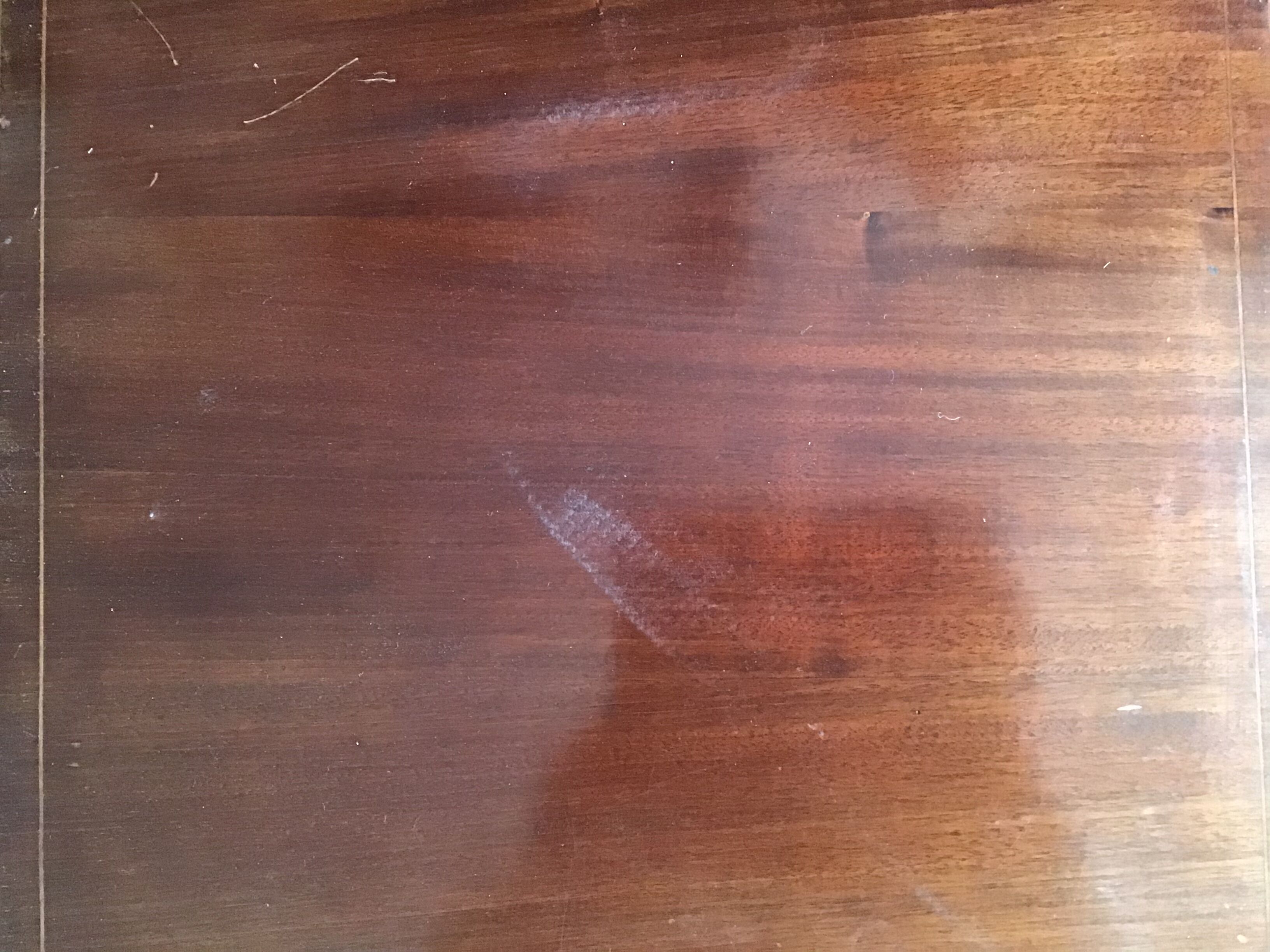 Varnished wooden sellette