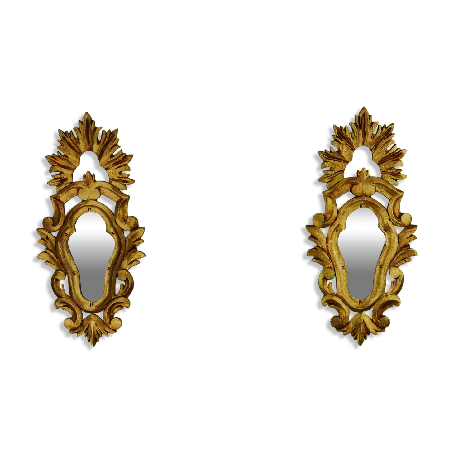Paire de miroir bois doré.