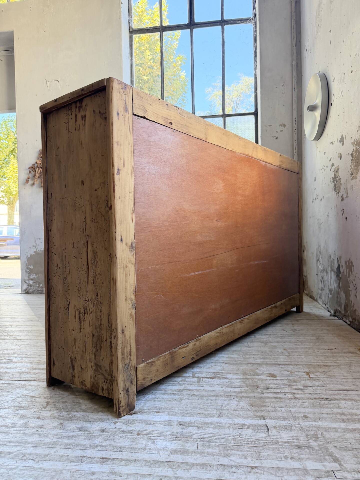 Enfilade with sliding doors from the 1950s