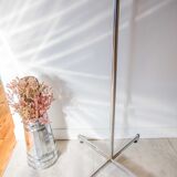 Metal parrot coat rack