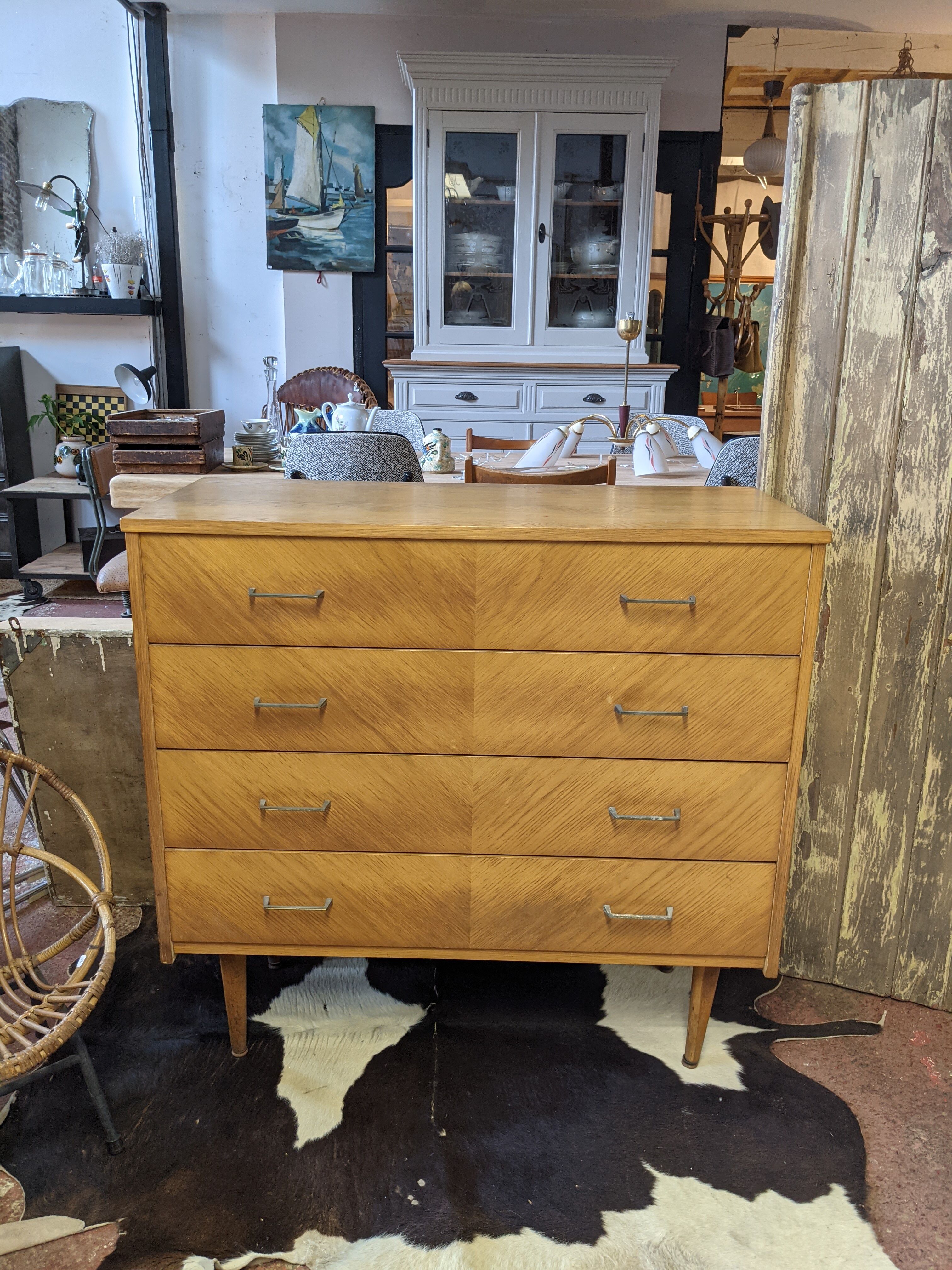 Vintage chest of drawers