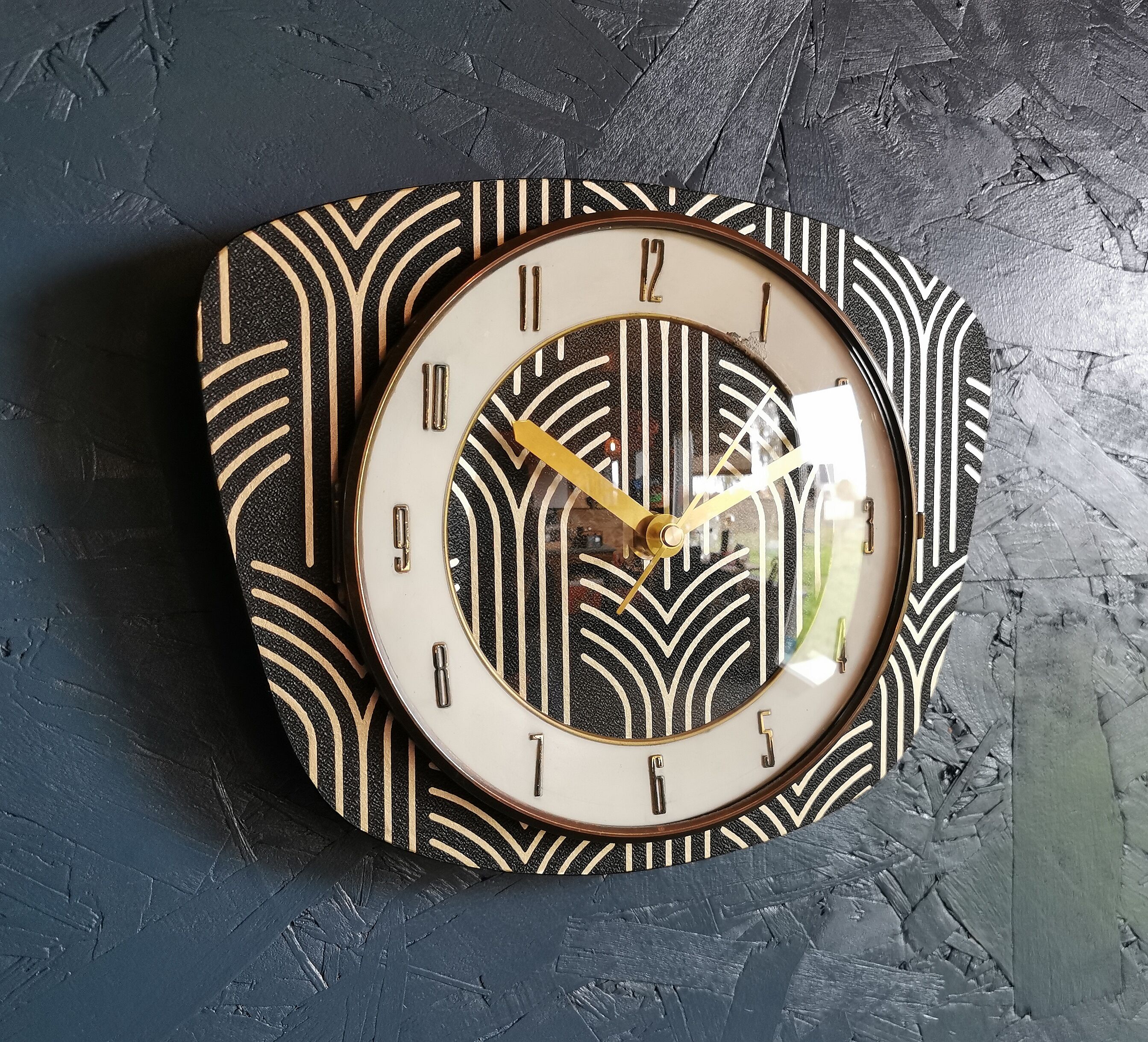 Vintage clock silent rectangular wall clock "Golden Black"