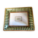 Empty porcelain pocket