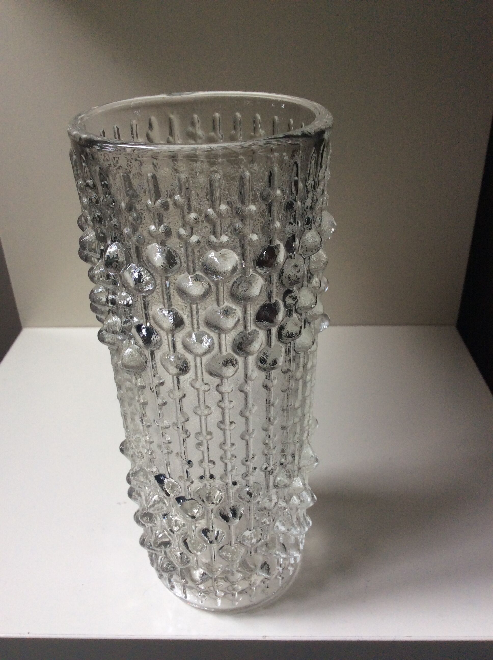 Vintage 70s glass paste vase