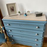 Vintage dresser