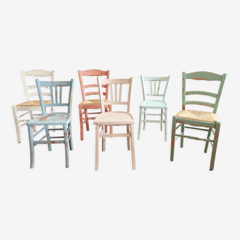 Set of 6 pretty patinated chairs