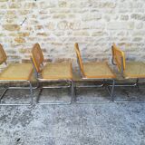 Quatre chaises cesca B32 par Marcel Breuer