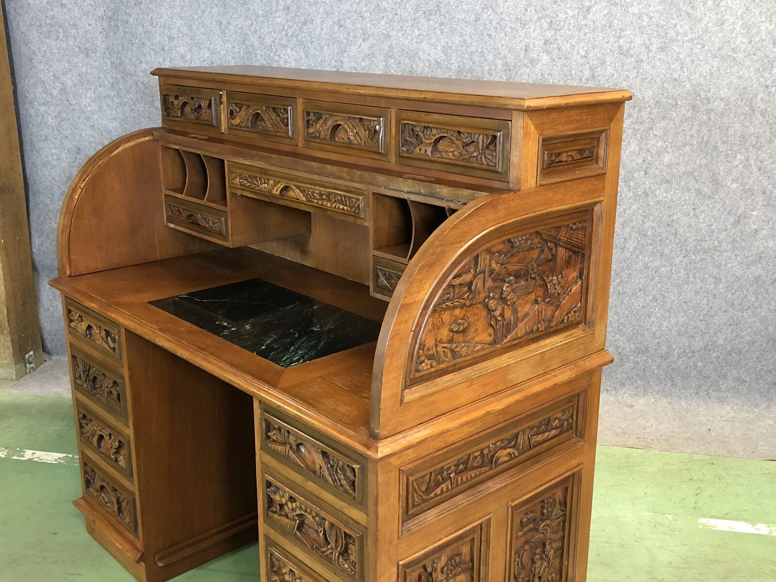 Bureau à cylindre d'inspiration asiatique années 70