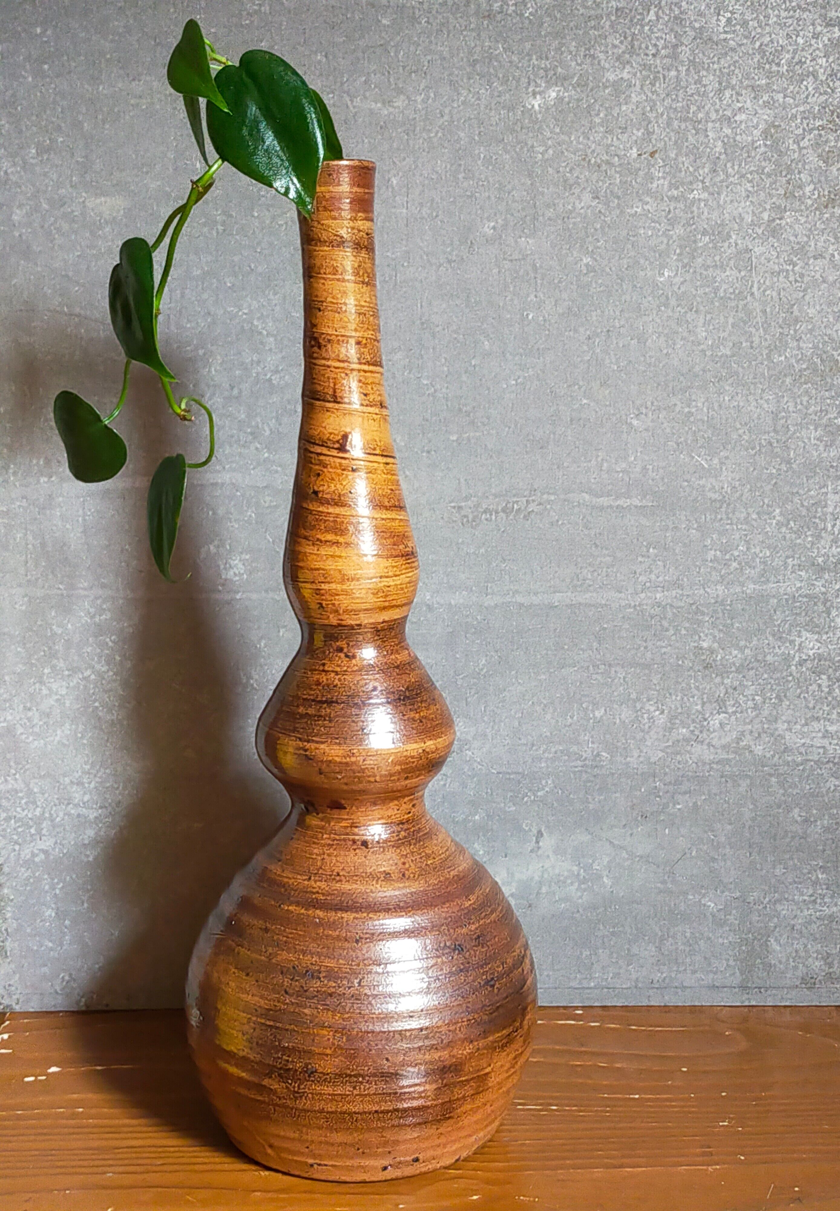 Potter's soliflore vase in vintage glazed stoneware