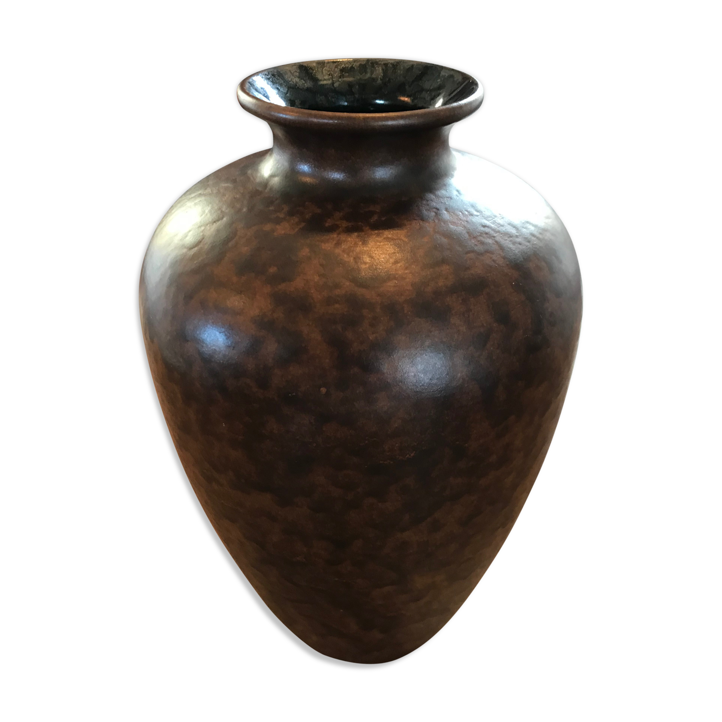 Ceramic vase