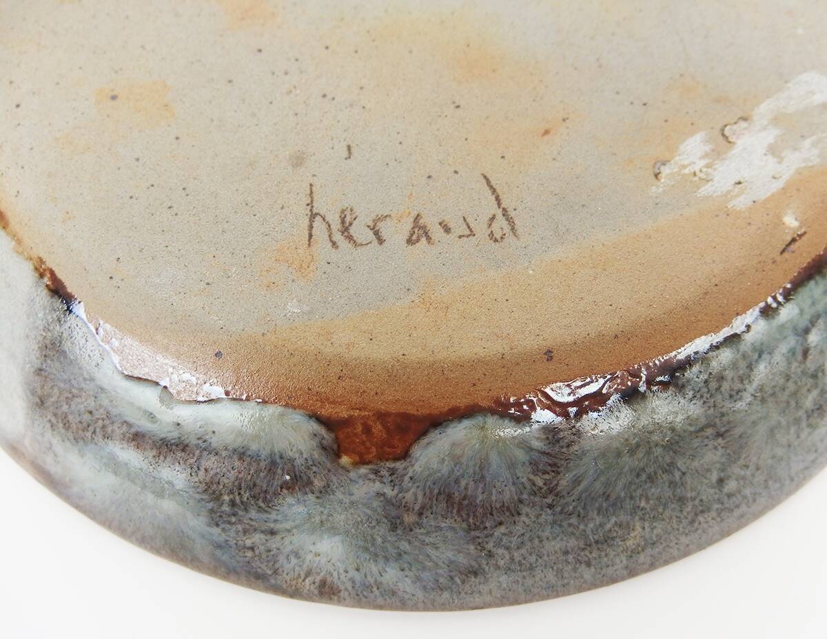 two small earthenware dishes by Heraud and the Pottery of Sancerre