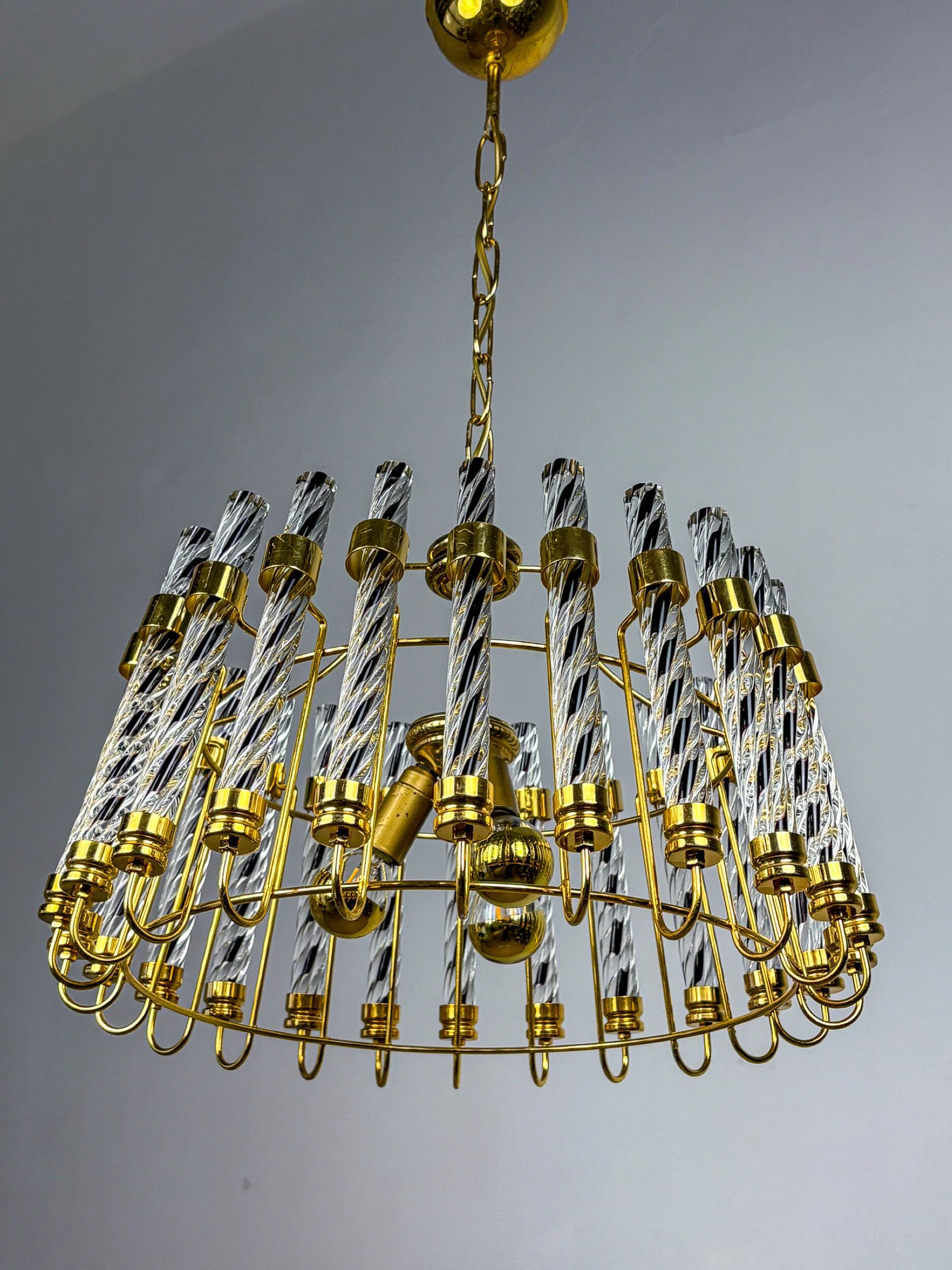 Murano twisted prism chandelier – gold brass frame, Italy 1970s