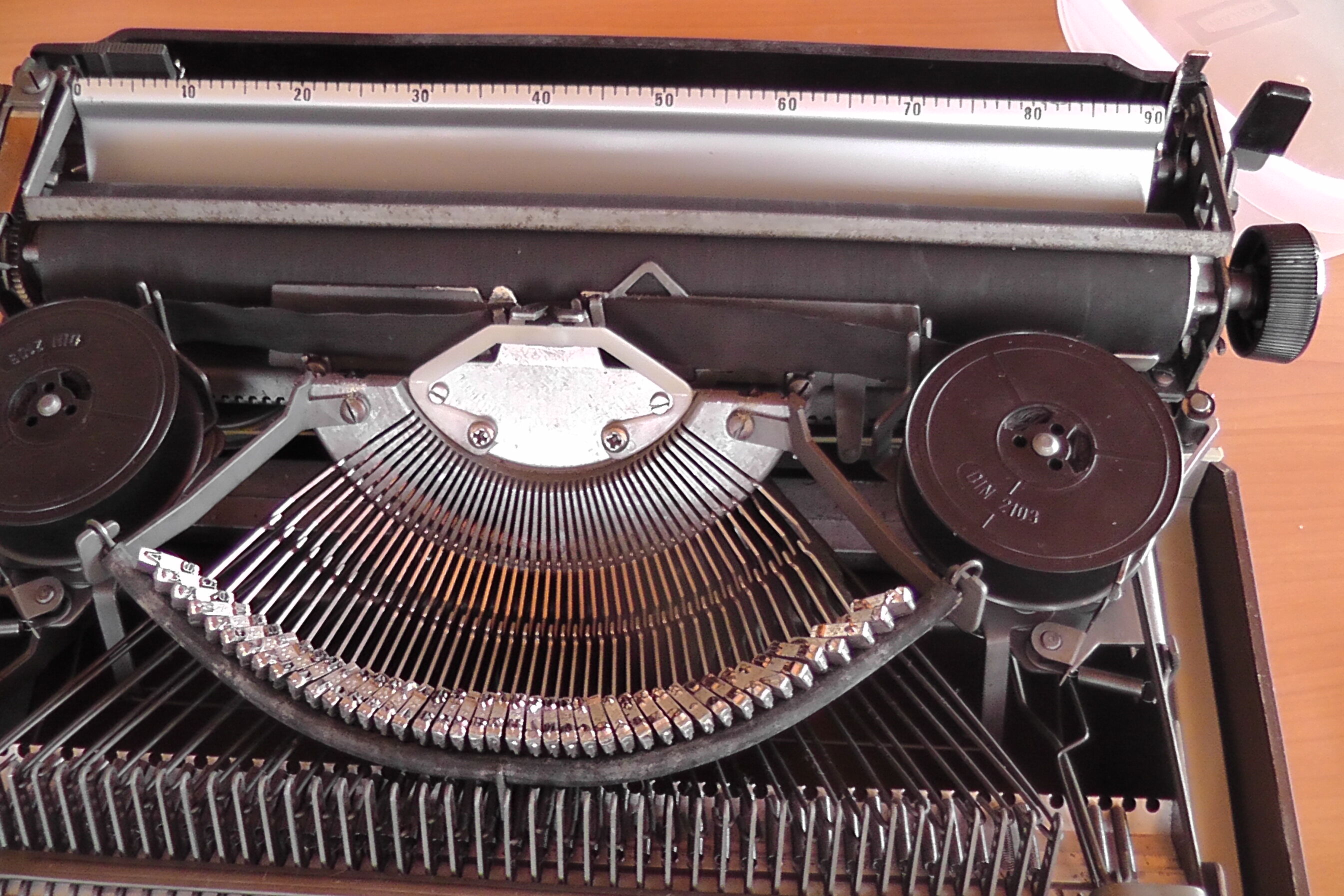 Primavera 2000 typewriter