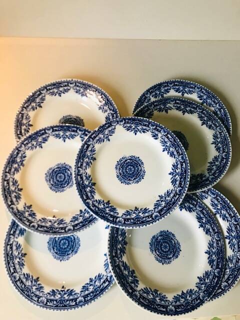 Set of 8 Luneville Mazarin plates