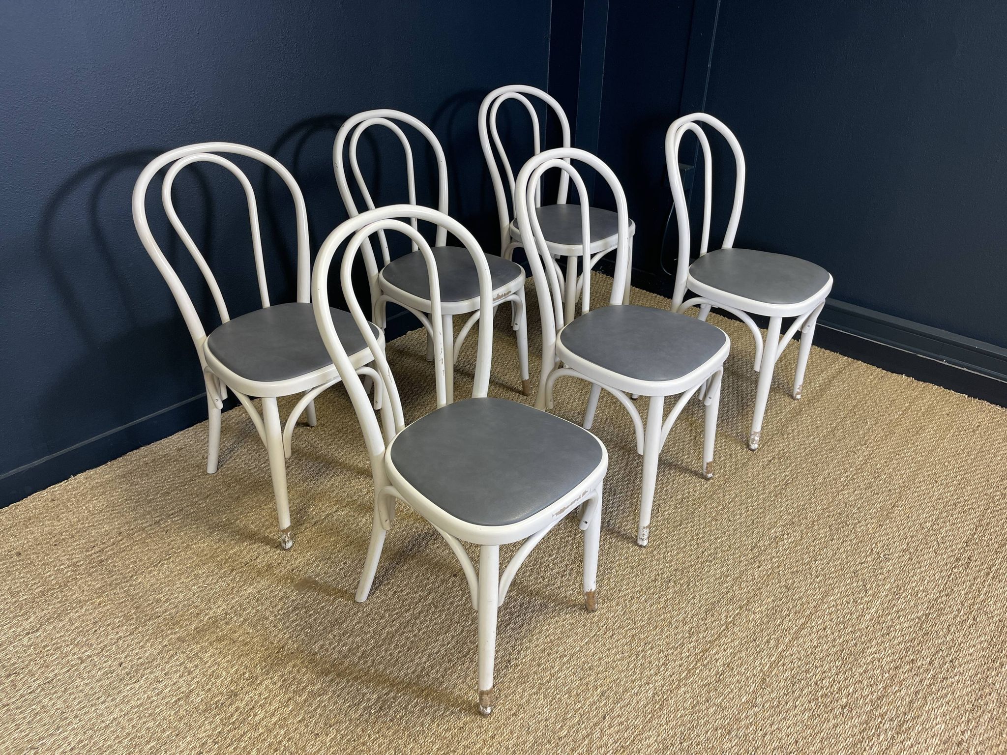Set of 6 Thonet-type curved wooden bistro chairs