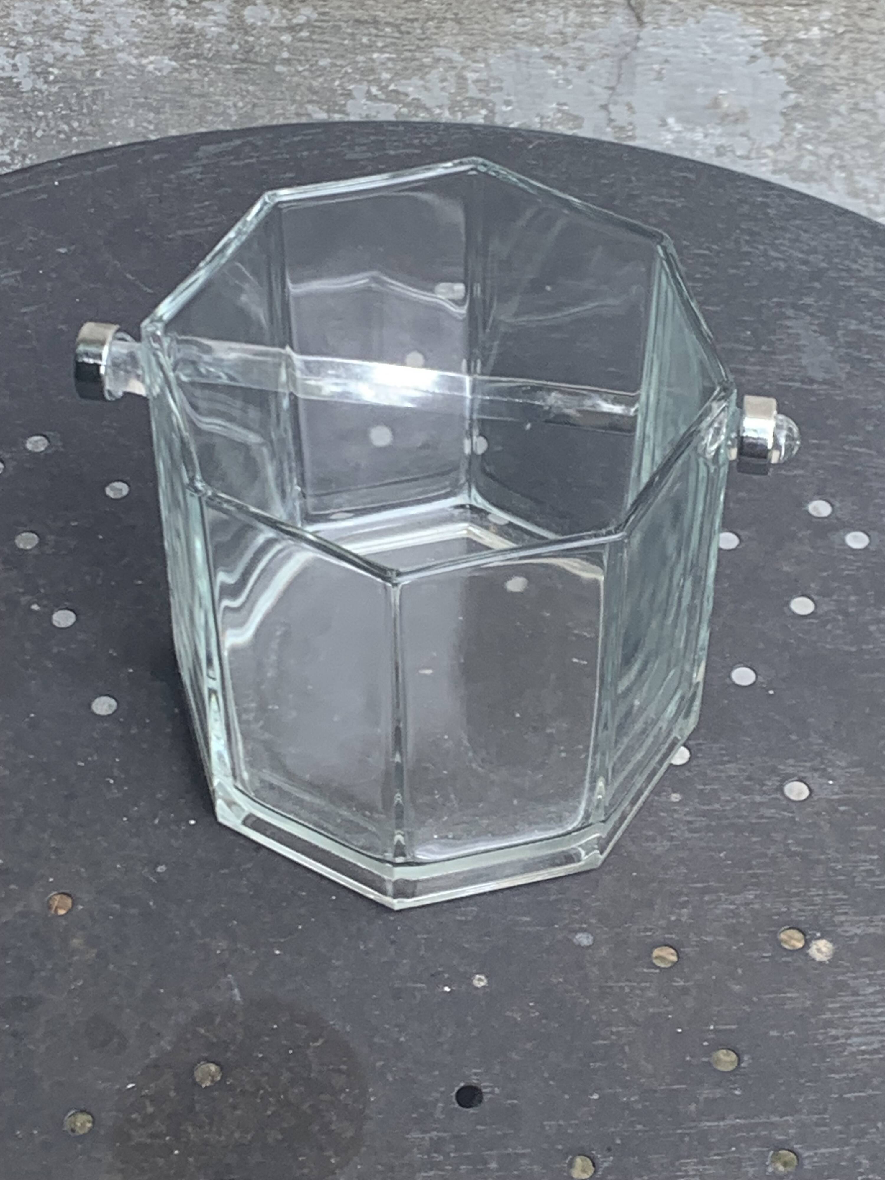 Ice bucket made in France in transparent faceted glass, stainless steel handle