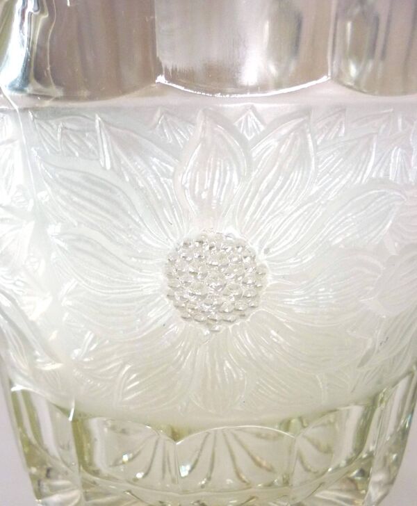 Seau à champagne, style et époque art déco, cristal épais, moulé, dépoli