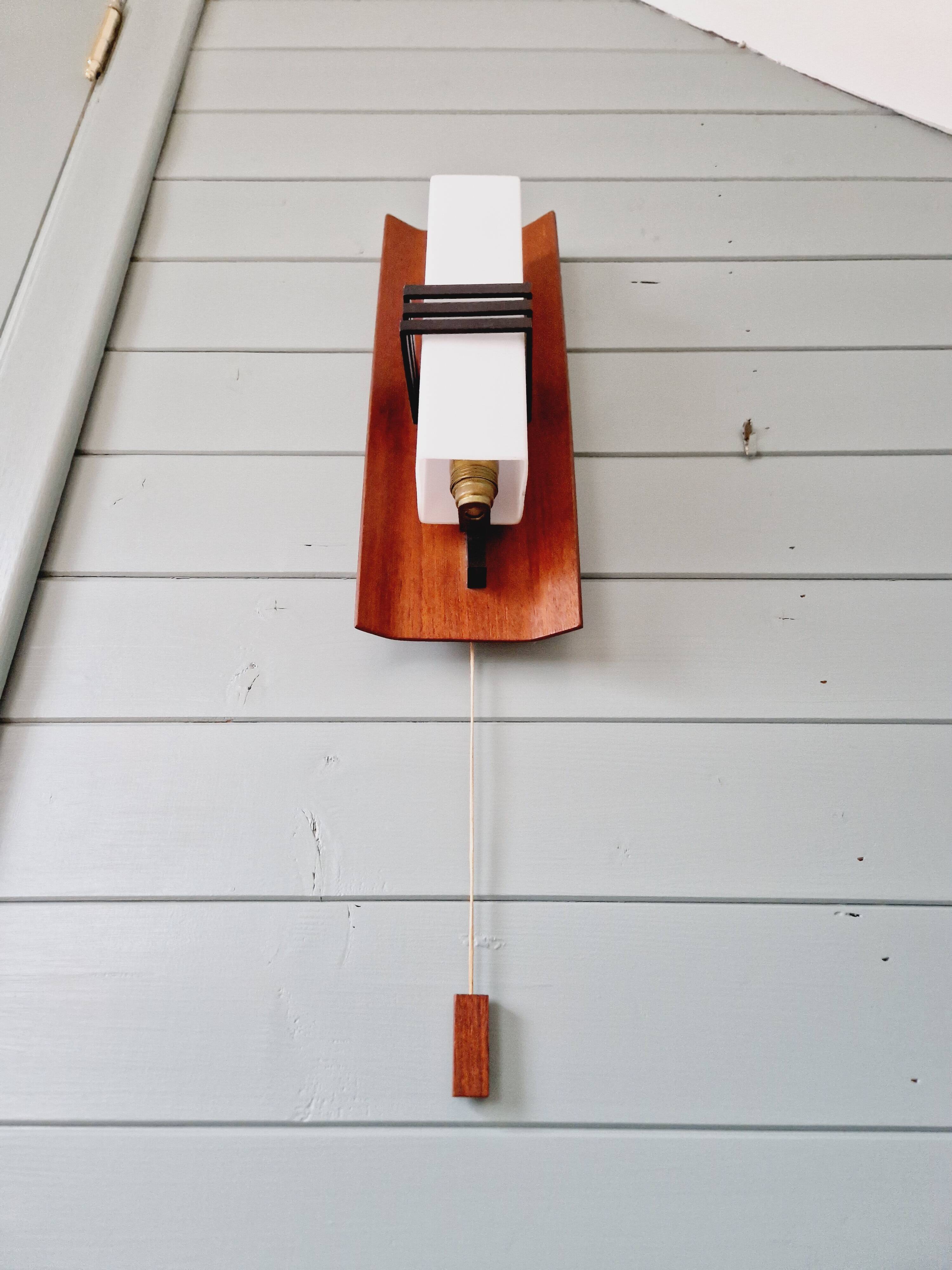 Scandinavian wall light in opaline and teak, 1960s