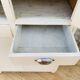 Buffet blanc vintage