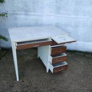 Bureau adulte vintage