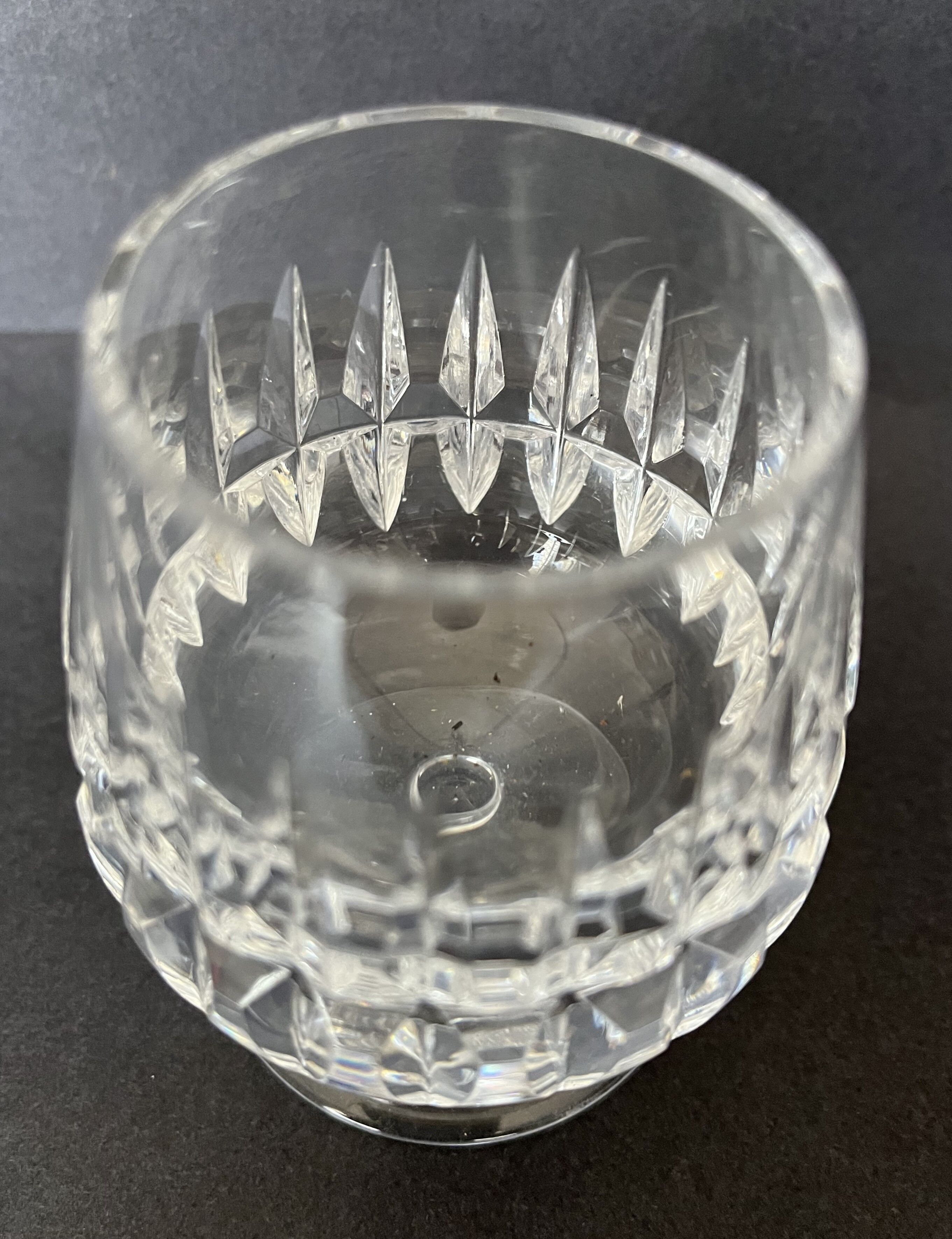 Deux verres à alcool en cristal