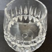Deux verres à alcool en cristal