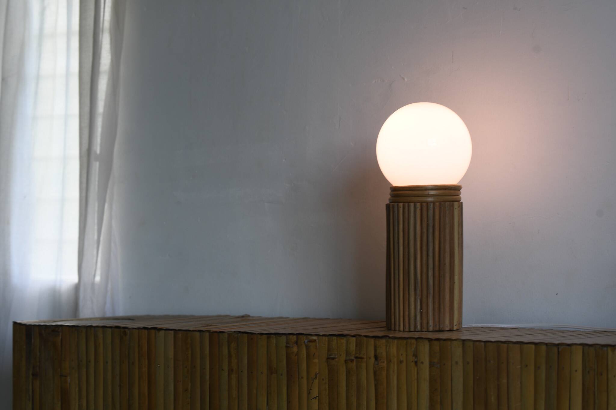 Lampe de table en roseau crayon moderne