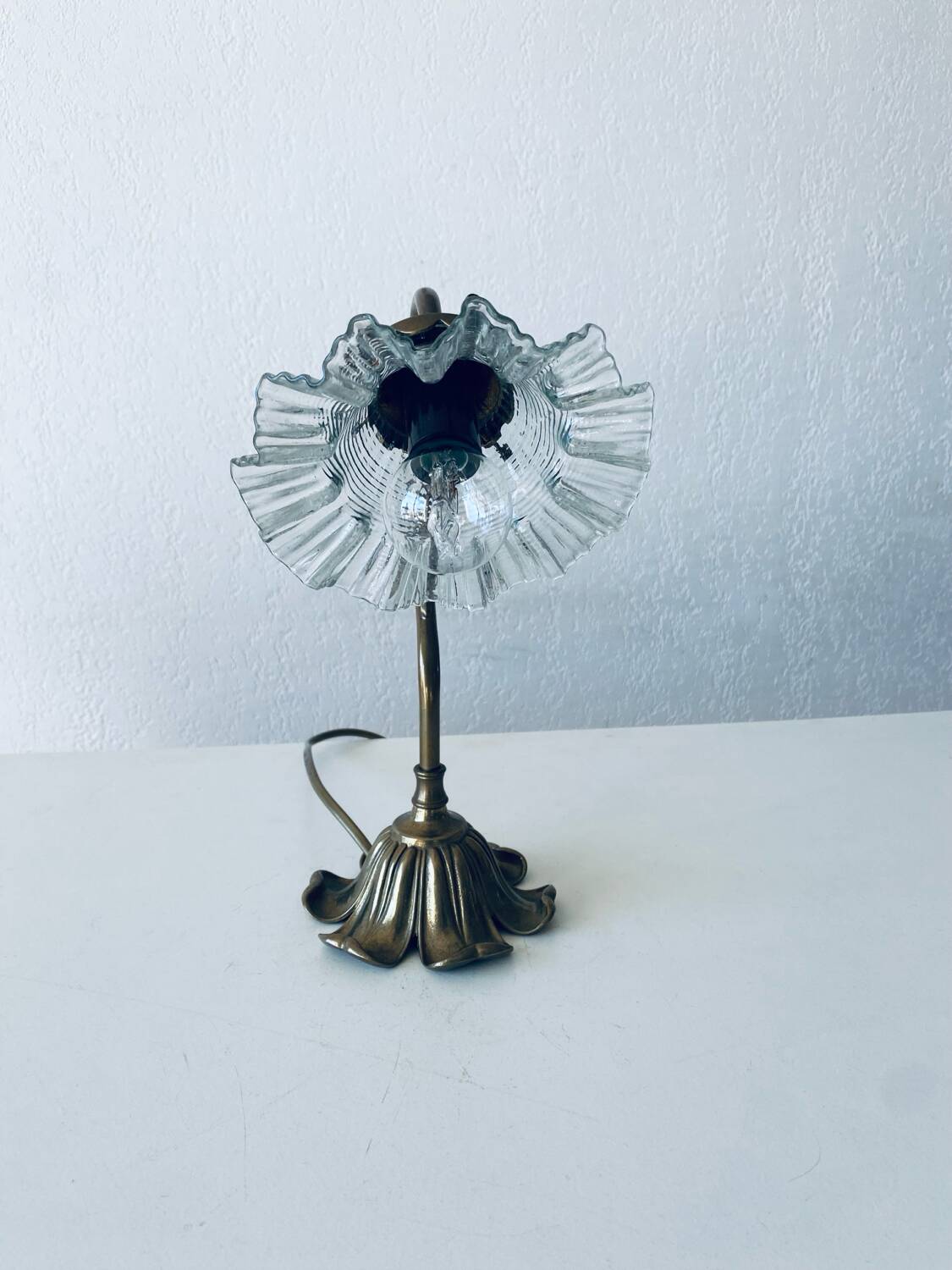 Vintage brass and glass flower lamp