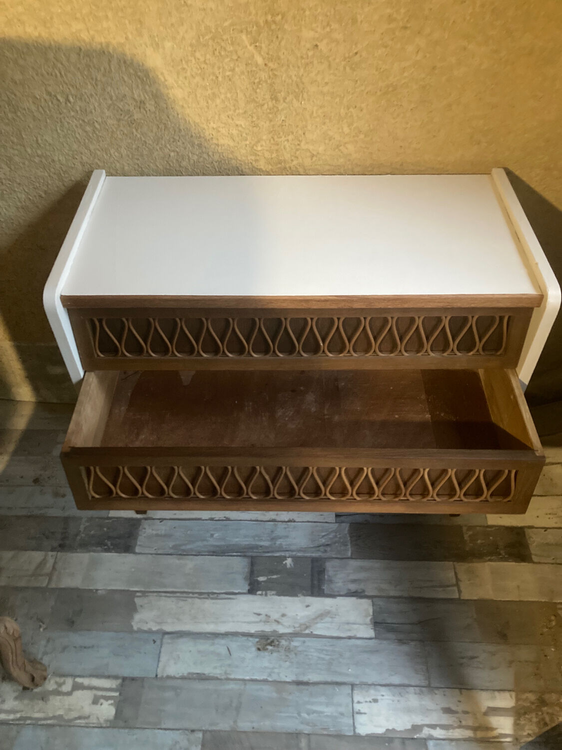 60s chest of drawers