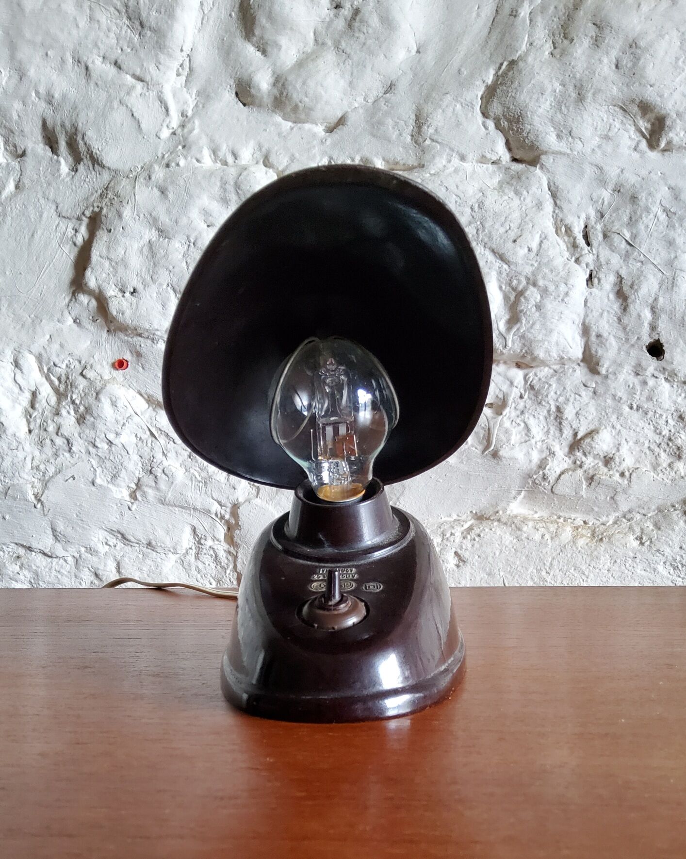 Bakelite desk lamp, bauhaus 1930 - 50