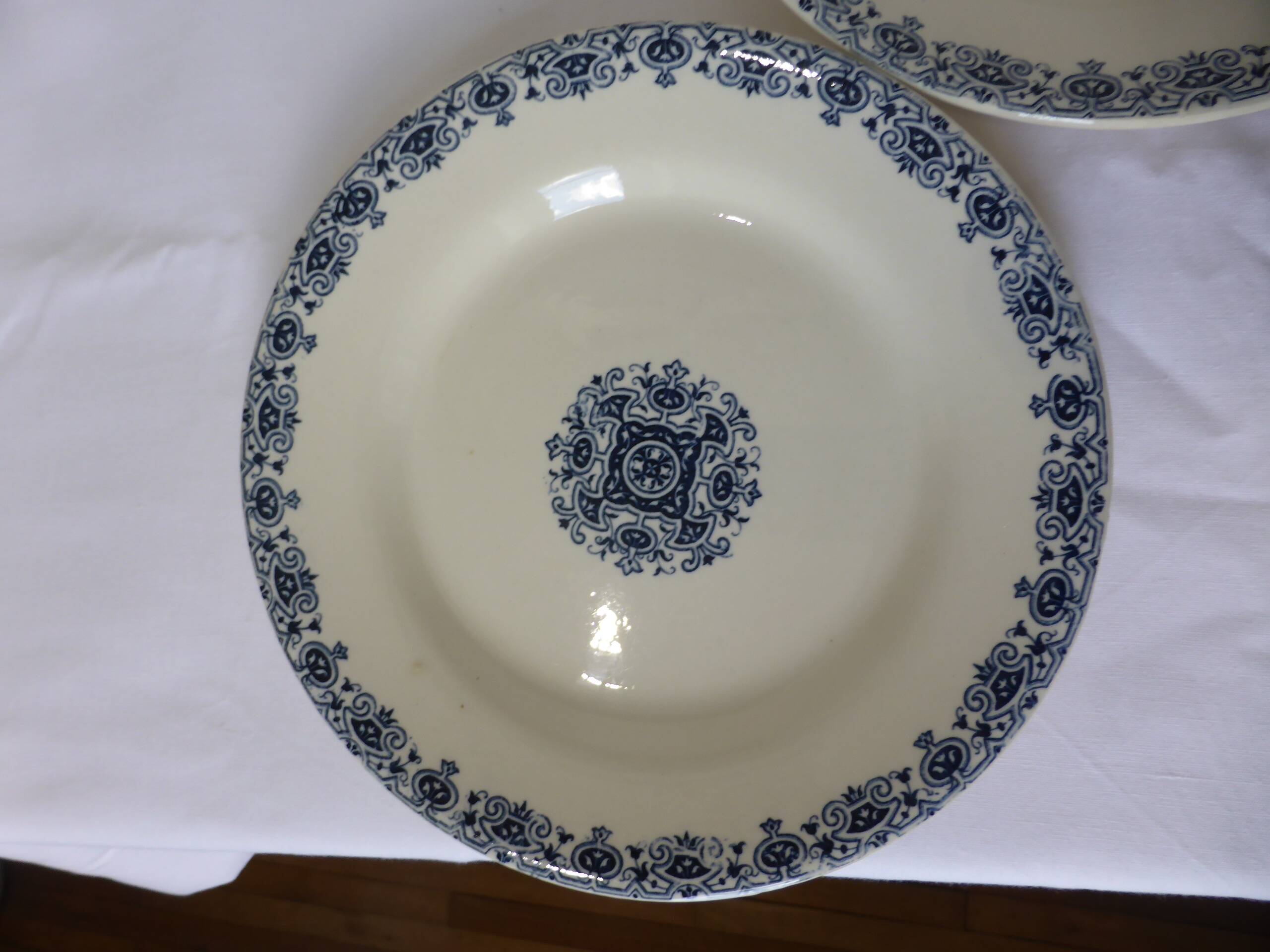 3 Gien dinner plates, Montmorency pattern 220606